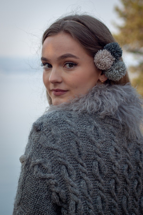 PomPom genser | Garnpakker med strikkeoppskrifter fra Sidsel PomPom genser | Garnpakker med strikkeoppskrifter fra Sidsel